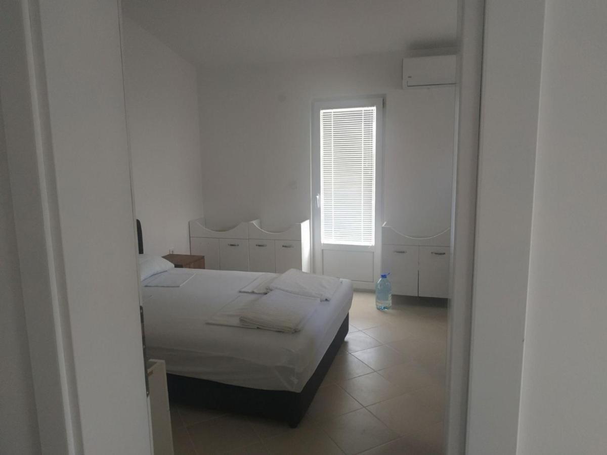 Apartmani Scepanovic Sutomore Bagian luar foto