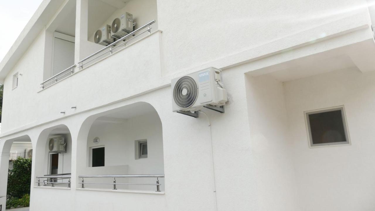 Apartmani Scepanovic Sutomore Bagian luar foto